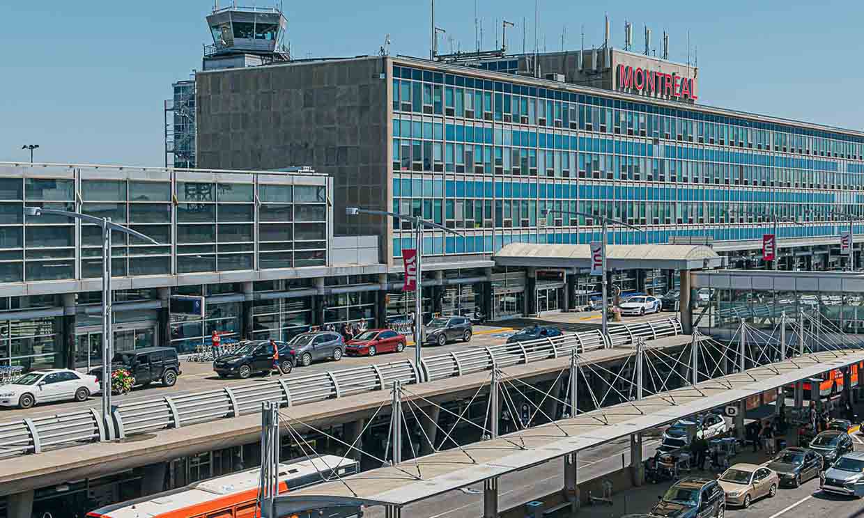 How to Fly Smart and Save Big: Insider Tips for Booking Flights to Montreal from North America